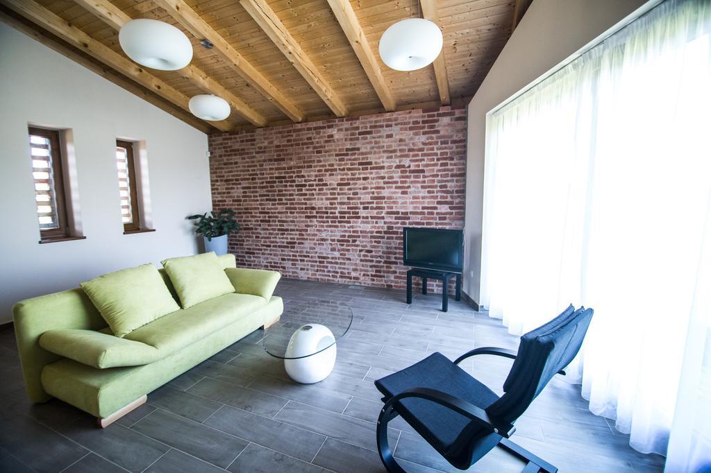 Oeregtoelgy Vendeghaz Villa Szár Екстериор снимка